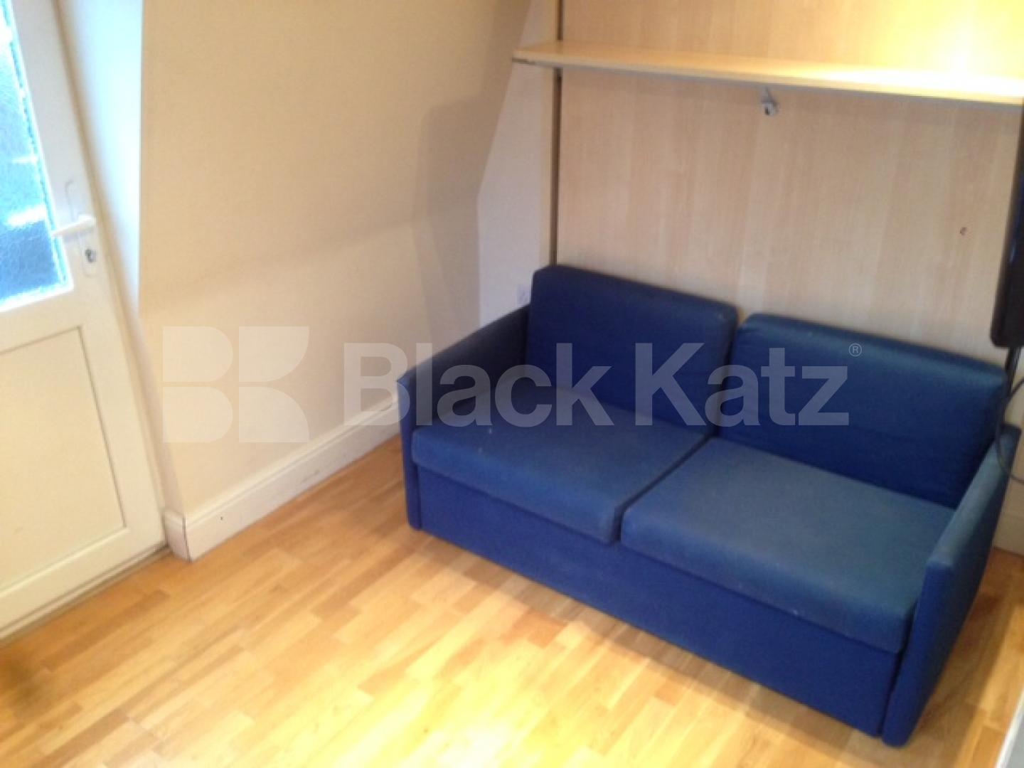 			New Instruction, Studio Apartment, 1 bath, 1 reception Studio			 Greville Street , Hatton Garden/ Farringdon/Holborn